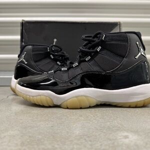 Air Jordan 11 Retro Black Sneakers